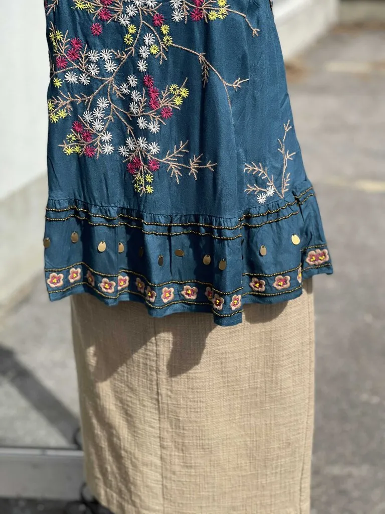 Anthropologie Embroidered Tank Top L