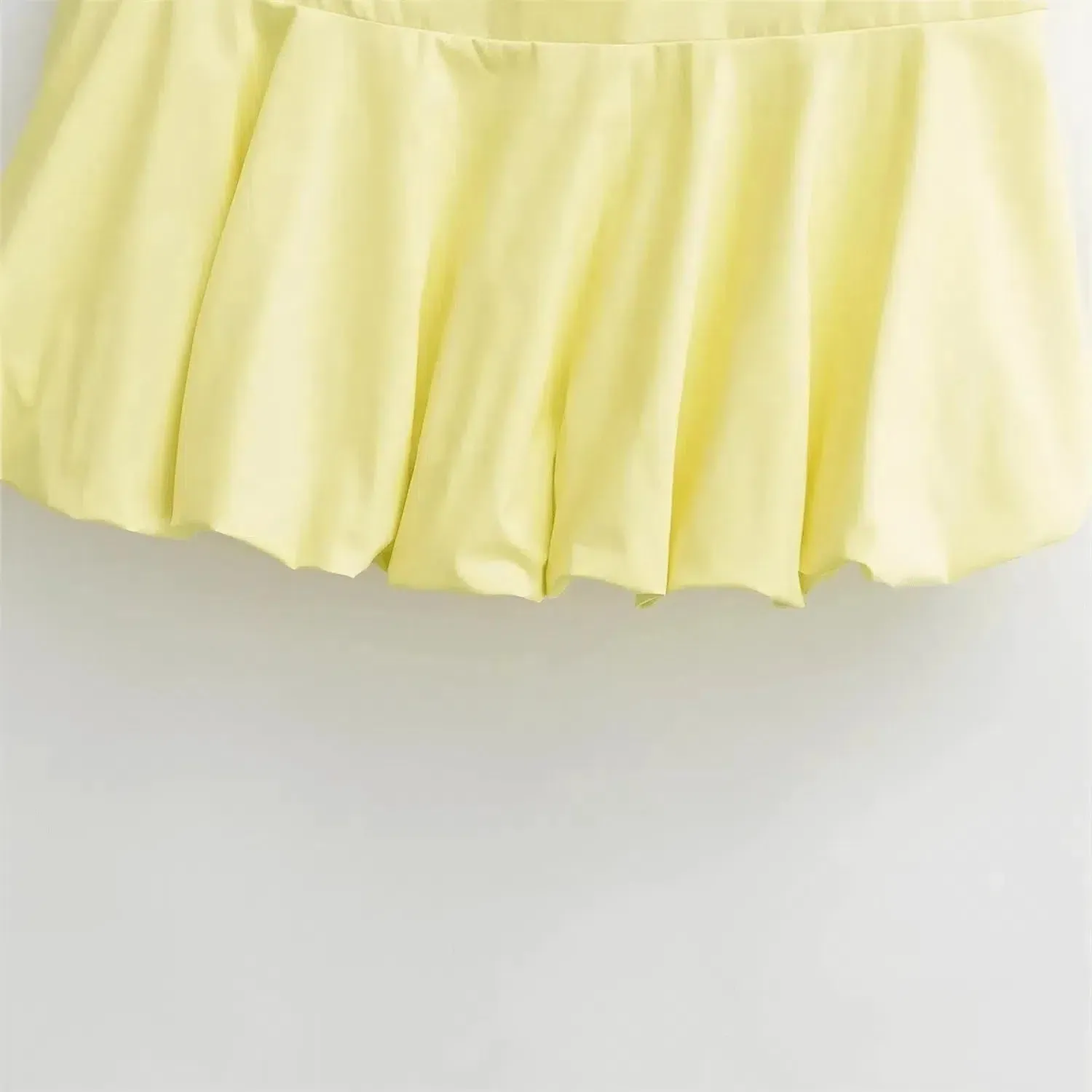 Corivelle Luminous Set – Vibrant yellow – Tailored
